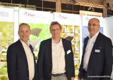 Henk Meulstee, Bart Eekhout and Hans Hoogland of Flier Systems, as one of the innovations they showed the development of automatic beach planting of grafted tomato/pepper plants in a transplant line.